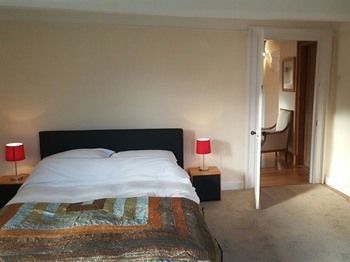Grigshot Apartment Stroud  Dış mekan fotoğraf