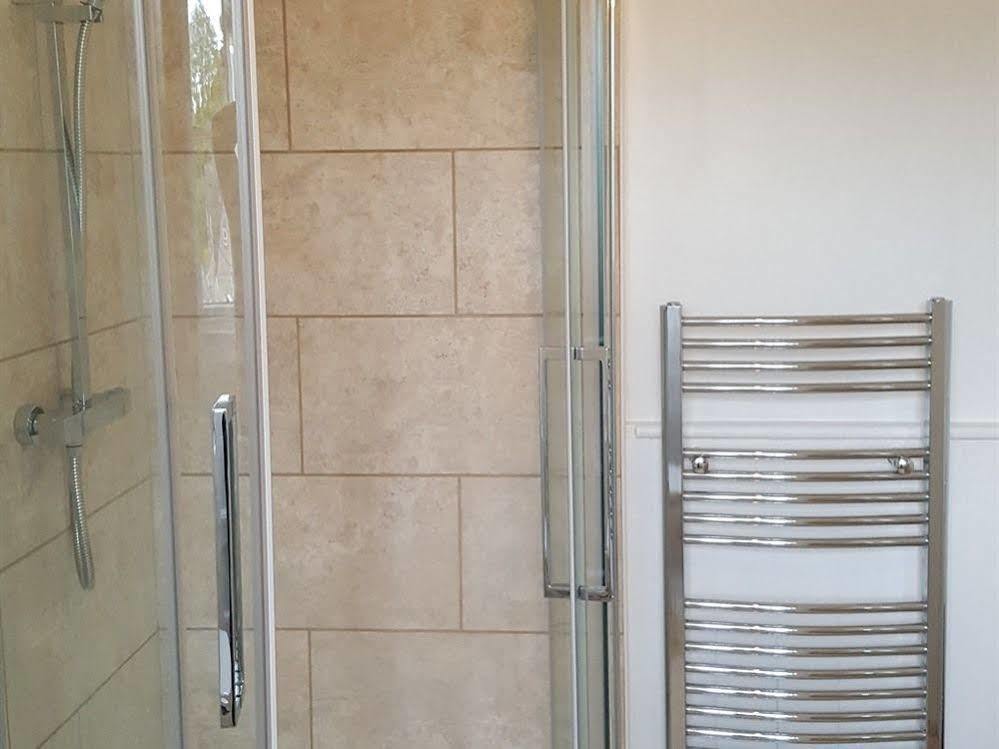 Grigshot Apartment Stroud  Dış mekan fotoğraf